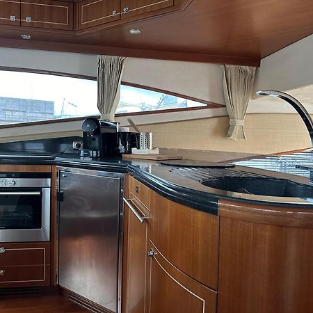 巴塞罗那 Yacht Pegasus II酒店 外观 照片